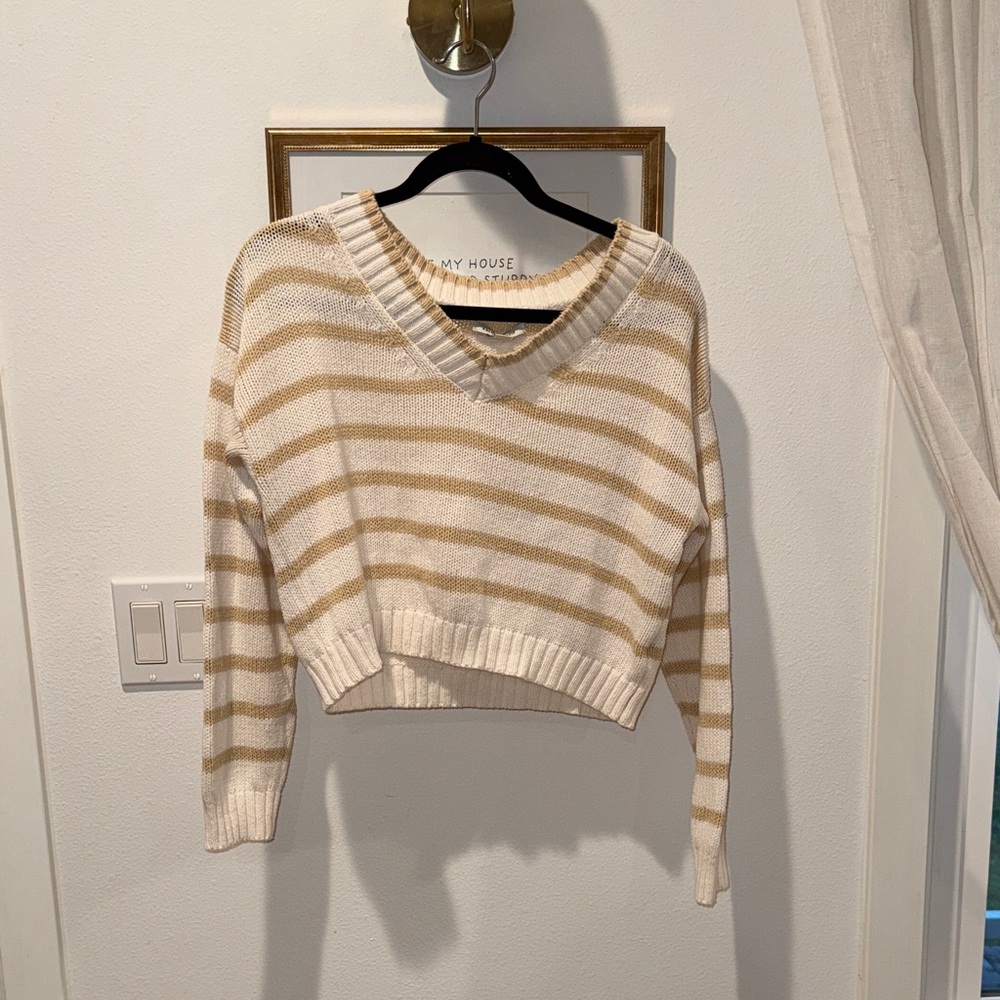 American Eagle Outfitters Cream and Tan Striped V-Neck Sweater